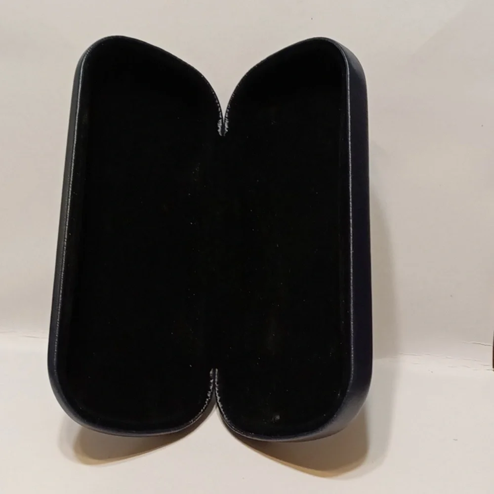 CHAPS glasses case hardshell Blue Hinge lid Optical protection eyewear storage